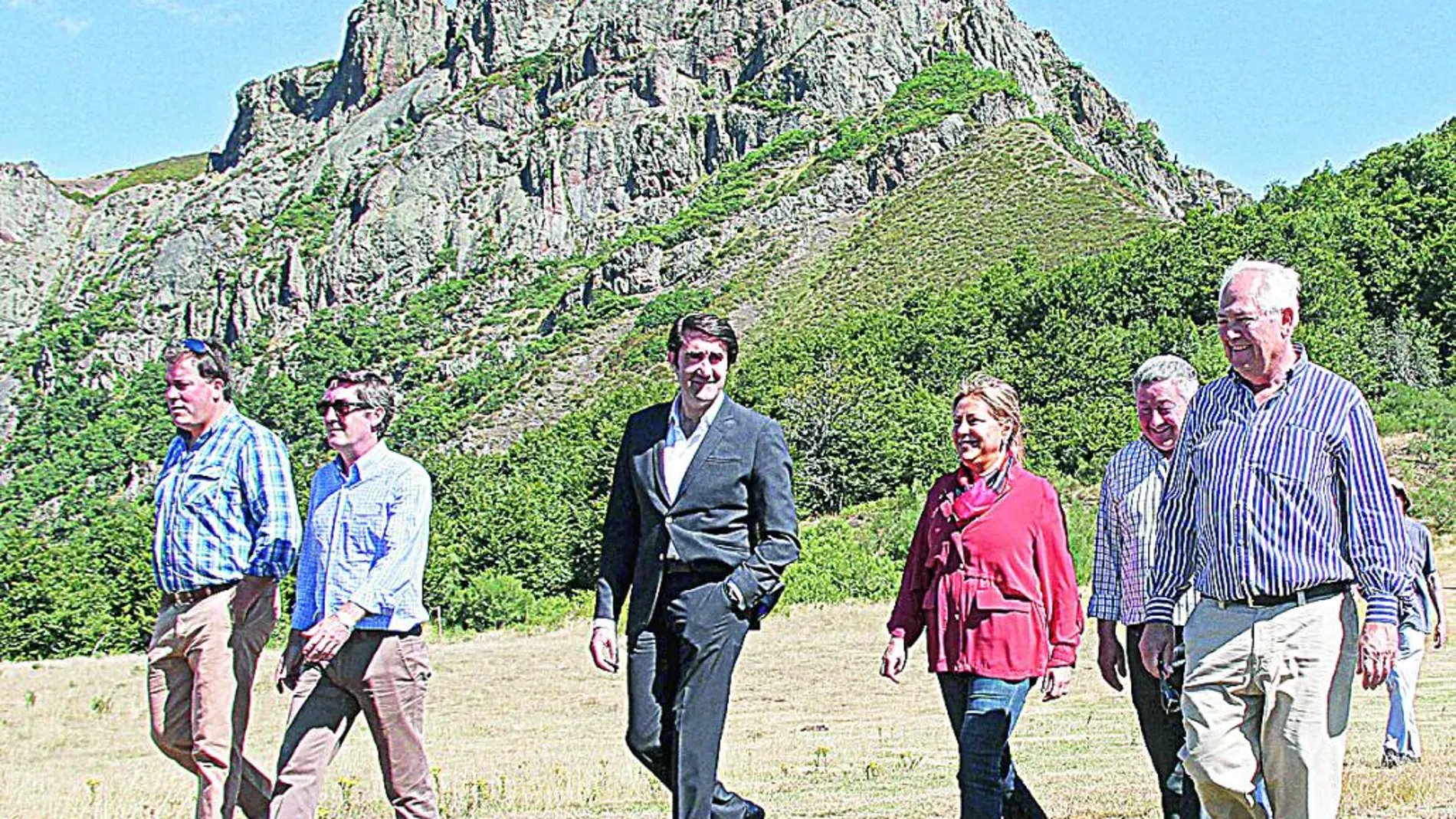 La vicepresidenta Rosa Valdeón y Suárez-Quiñones visitan el Paque Nacional de Picos de Europa