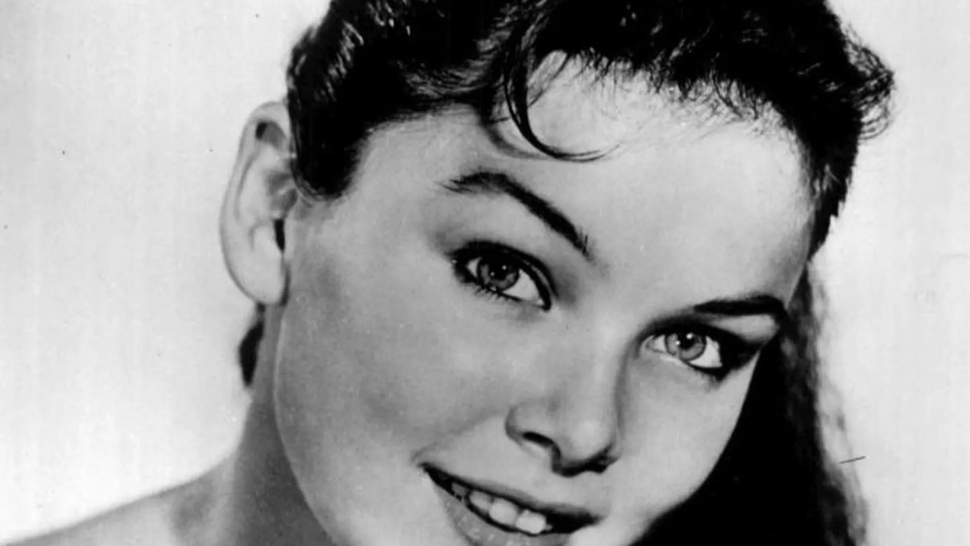 Fallece a los 78 años la actriz Yvonne Craig, la Batgirl de los 60