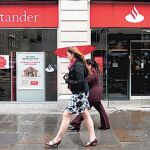 Santander unificará sus tres marcas en Reino Unido en 2010
