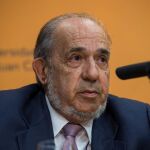 El exdirector del Instituto de Derecho Público suspendido cautelarmente, Enrique Álvarez Conde