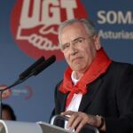 Guerra advierte: «Borrell ganó porque el aparato del partido apoyó a Almunia»