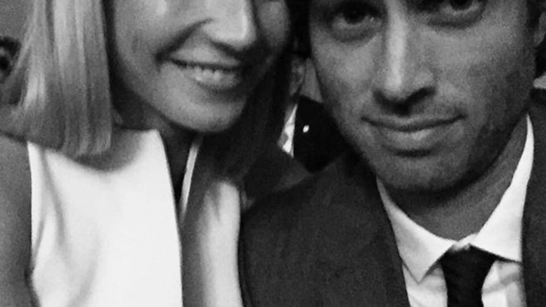 «MI CITA Y YO». Falchuk publicó esta imagen en su cuenta de Instagram