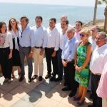 El presidente del PP, Pablo Casado, durante su visita a Almería, junto al presidente del PP-A, Juanma Moreno