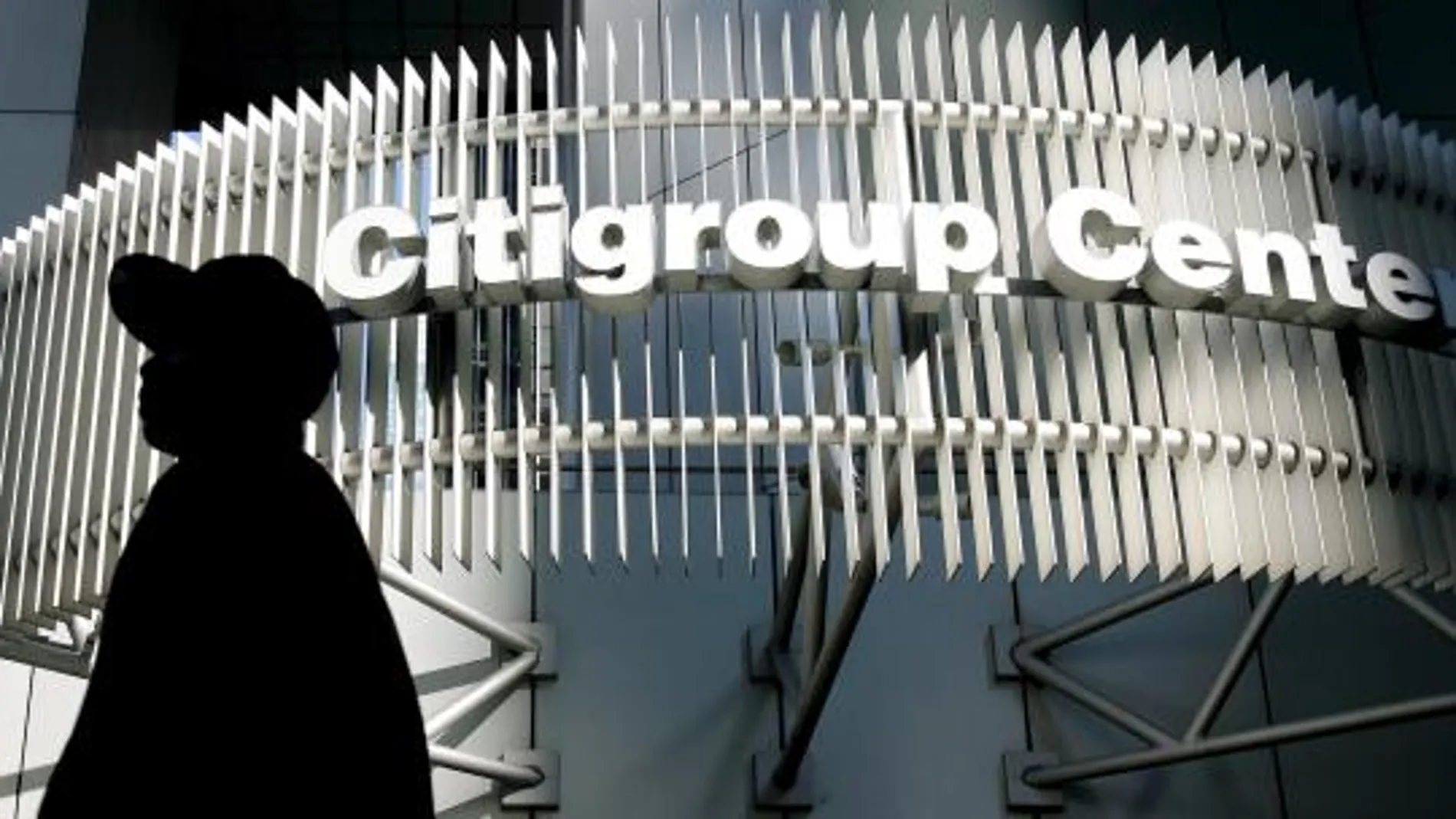 Los grandes bancos de EE UU vuelven a repartir compensaciones millonarias a sus directivos