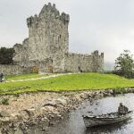 El castillo de Killarney está ubicado a la orilla del Parque Nacional de su mismo nombre.