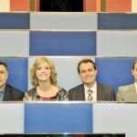 Joan Puigcercós junto a María Casado, Artur Mas y Albert Rivera, ayer en el plató de «Tengo una pregunta para Usted» de TVE