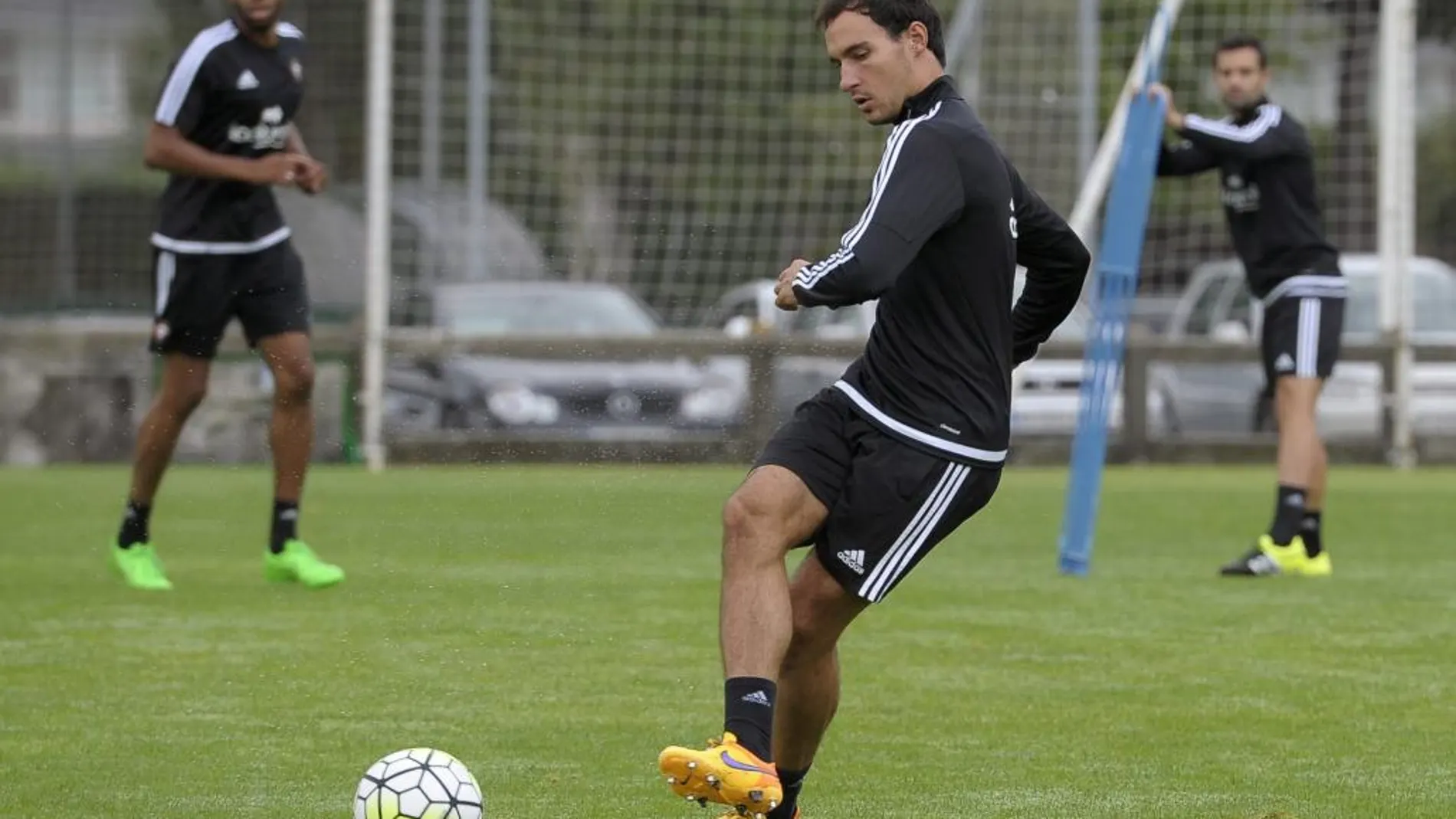 El jugador de Osasuna Unai García durante el entrenamiento de pasado día 11 en las instalaciones de Tajonar