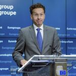 El presidente del Eurogrupo, Jeroen Dijsselbloem ofrece una rueda de prensa