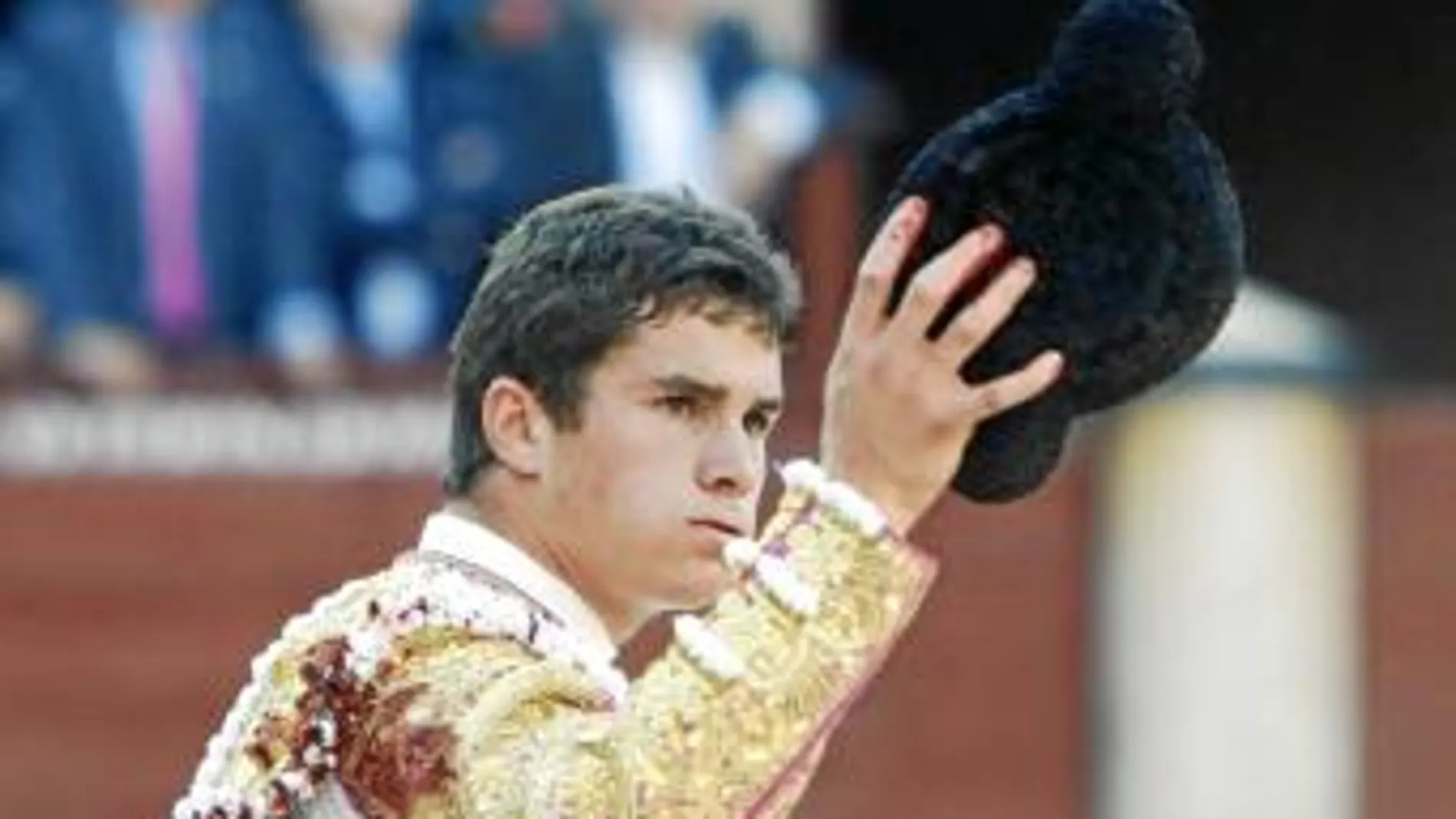 El sevillano Daniel Luque protagonizará la tarde de hoy en Madrid al encerrarse con seis toros de distintas ganaderías
