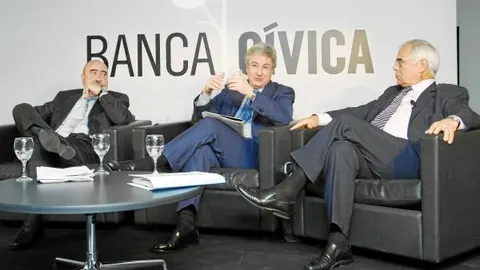 José María Arribas (Caja Burgos), Enrique Goñi (Caja Navarra) y Álvaro Arvelo (Caja Canarias).