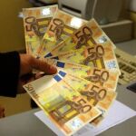 Encuentra 300.000 euros al reformar su casa, antigua sede de un banco