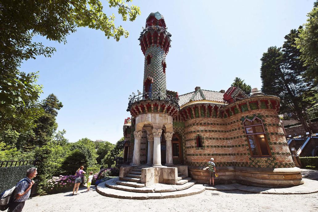 El Capricho de Gaudi Comillas