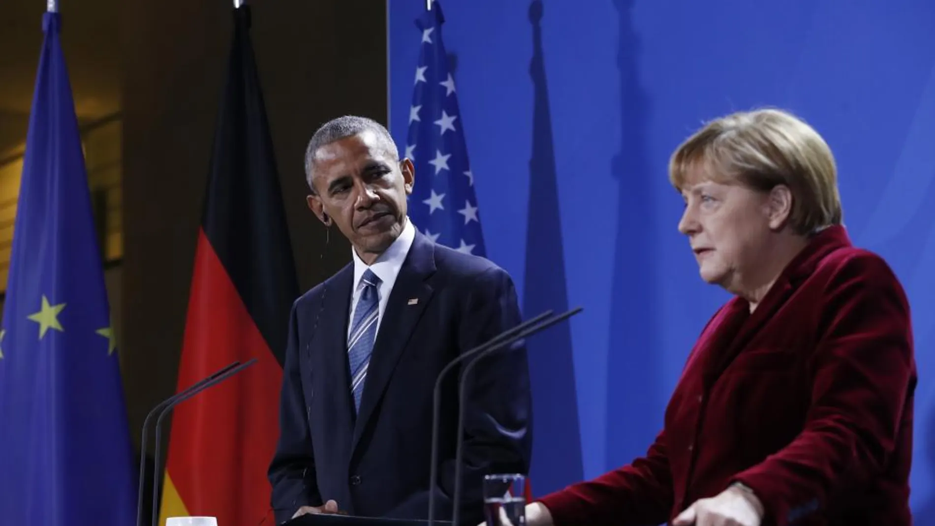 La canciller alemana, Ángela Merkel, junto al presidente de EE UU, Obama, ayer en Berlín, durante la rueda de prensa conjunta