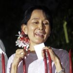 Suu Kyi pide «unidad» en sus primeras declaraciones en libertad