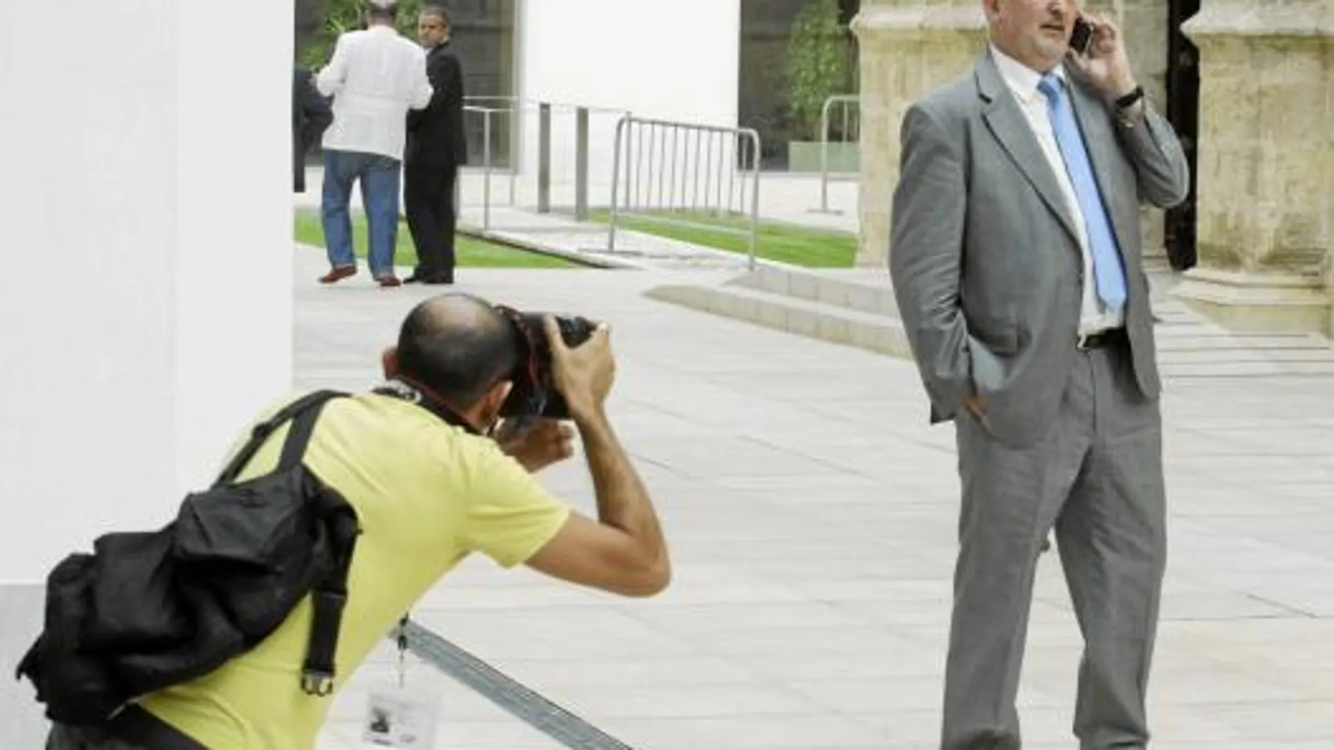 La Fiscalía ratifica la imputación de Rivas en el «caso Mercasevilla»