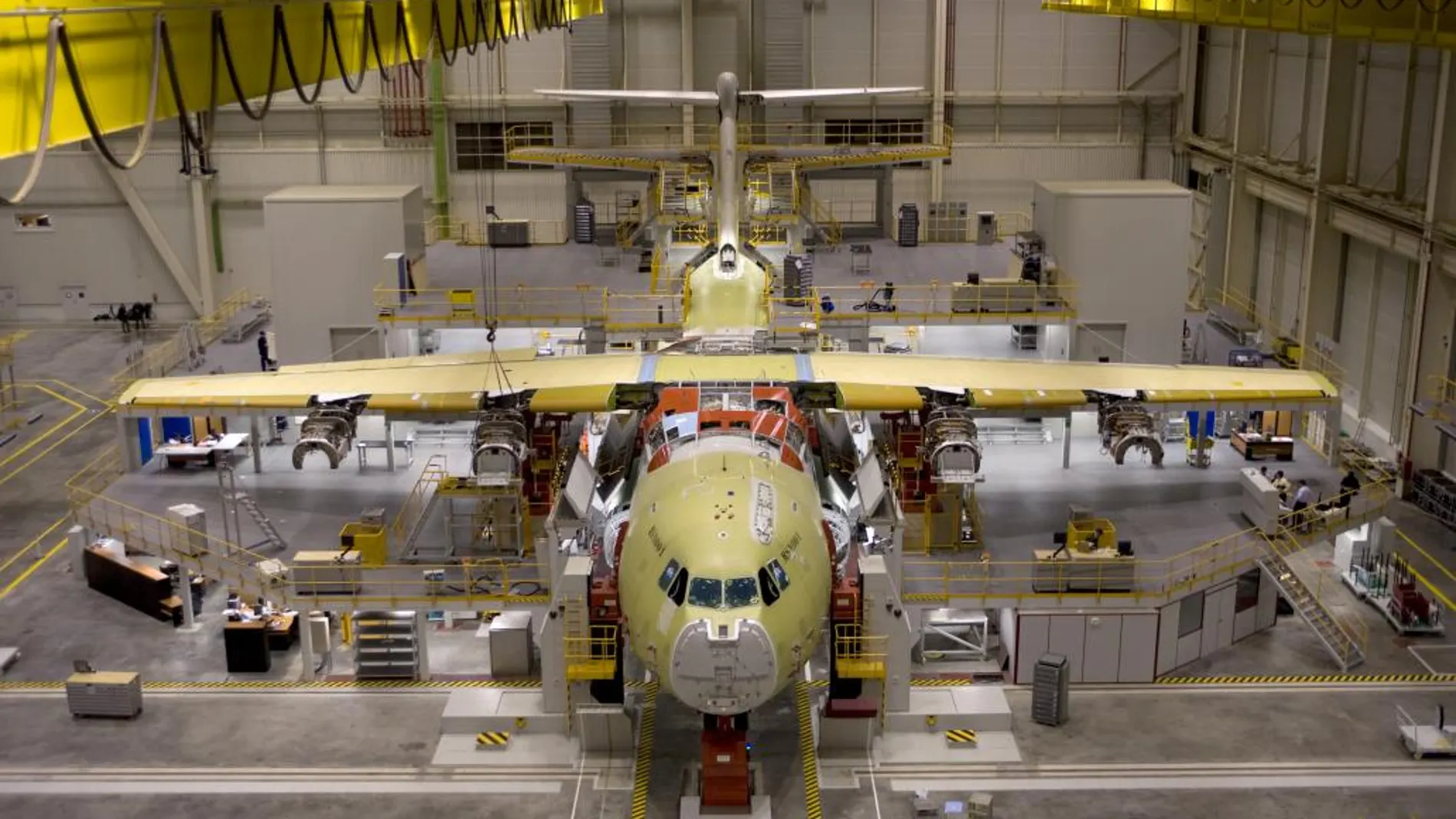 Imagen de un A400M en fase de producción en la planta de Airbus en Sevilla.