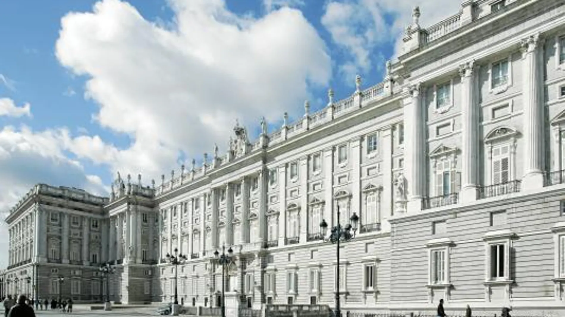 La recopilación incluye desde edificaciones de reyes, como el Palacio Real, a viviendas modestas