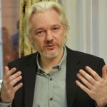 El fundador de WikiLeaks, Julian Assange, durante una conferencia en agosto de 2014 en la embajada de Ecuador en Londres
