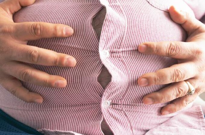 Barriga... ¿cervecera? Las bebidas destiladas aumentan la grasa del abdomen