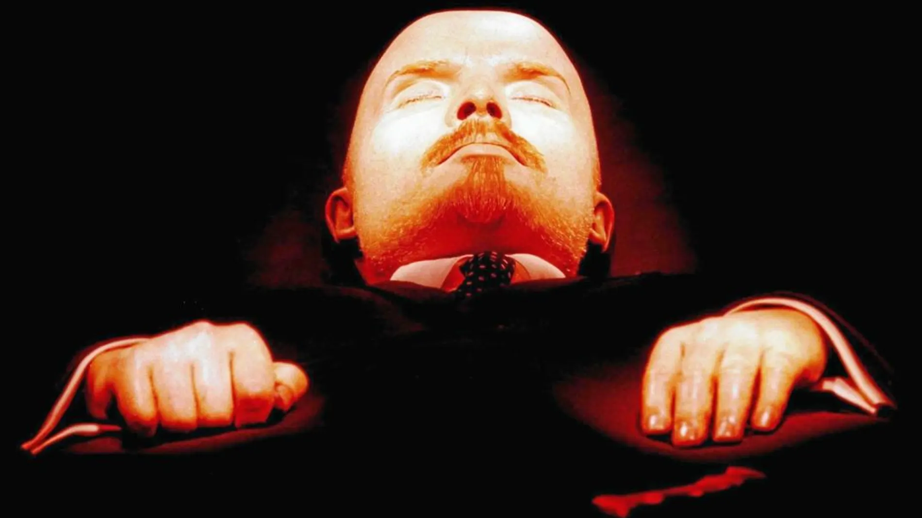 El cuerpo embalsamado de Lenin lleva más de 90 años siendo un símbolo y se encuentra en un mausoleo situado en la Plaza Roja de Moscú