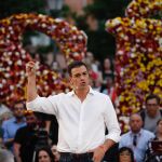Sánchez pide «con flores» su voto a los ciudadanos