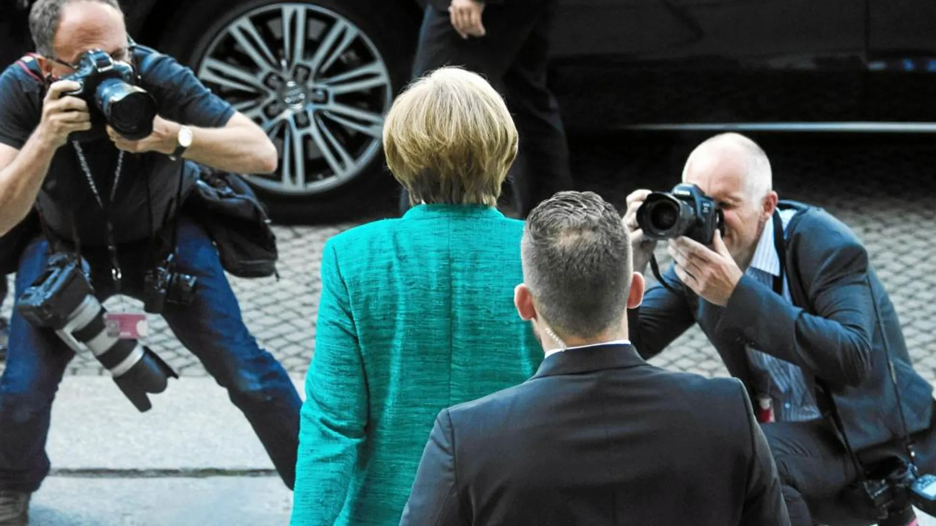 Angela Merkel se enfrenta a la rebelión de su partido hermano, la CSU bávara / Efe