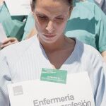 Los enfermeros exigen medios y mejor trato