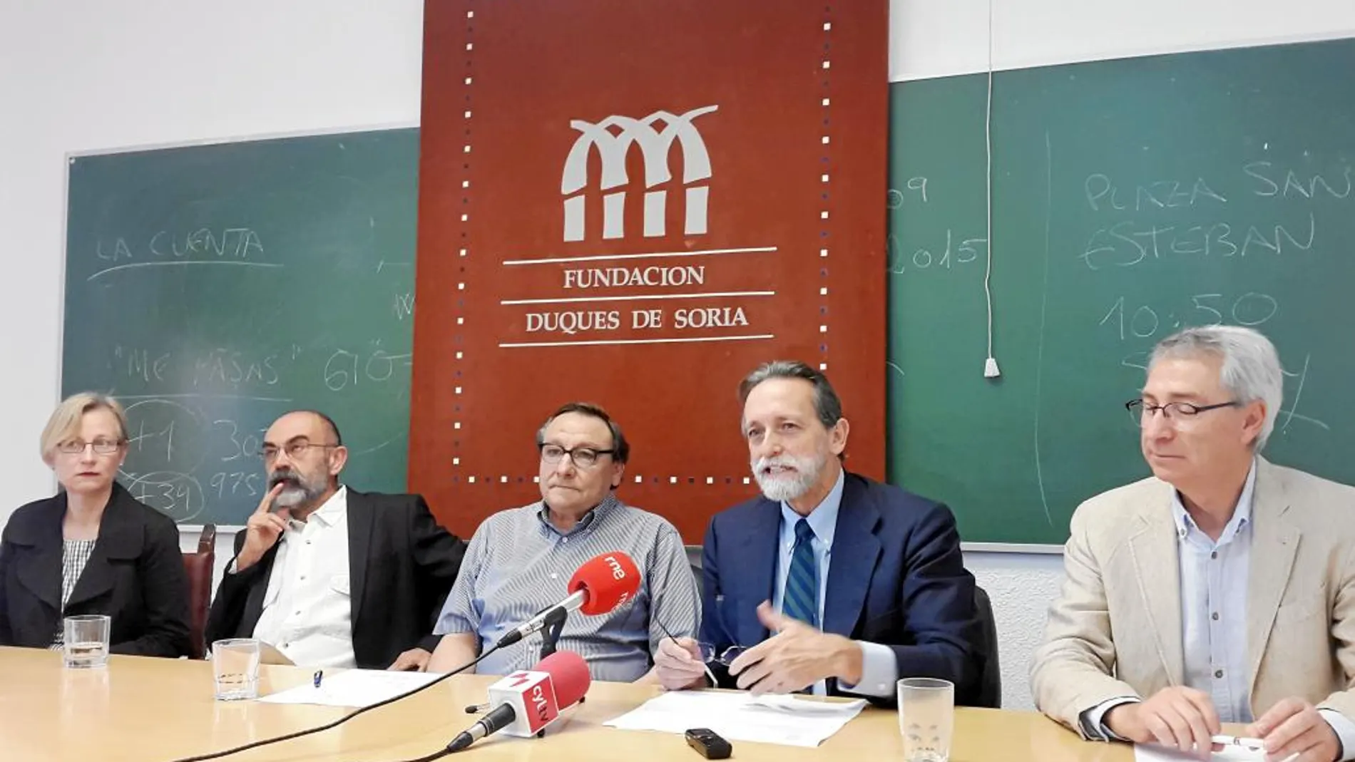 Rodríguez-Ponga presenta la programación junto a Graciela Fantini, González Sáinz, Jimeno y José María García