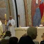 El obispo auxiliar de Valladolid, Luis Argüello, ofrece una misa por San Benito Menni