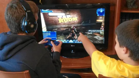 Los expertos recomiendan no estar frente a una pantalla más de dos horas y eso incluye televisión, tablet y teléfono
