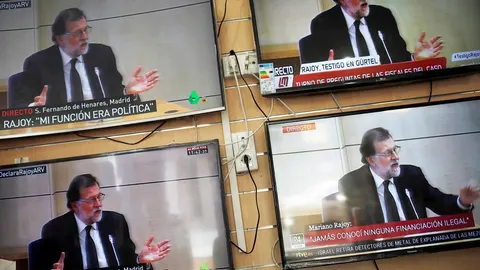 La imagen del presidente del Gobierno, Mariano Rajoy, en las televisiones nacionales
