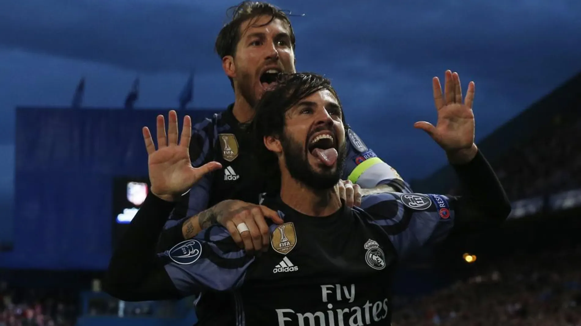 Isco y Ramos, durante la eliminatoria contra el Atlético que dio el paso al Real Madrid a la final de Cardiff