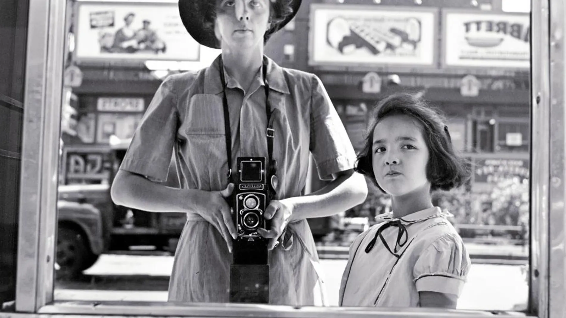 Los autorretratos de Vivian Maier son una de las claves de la fotografía de esta artista
