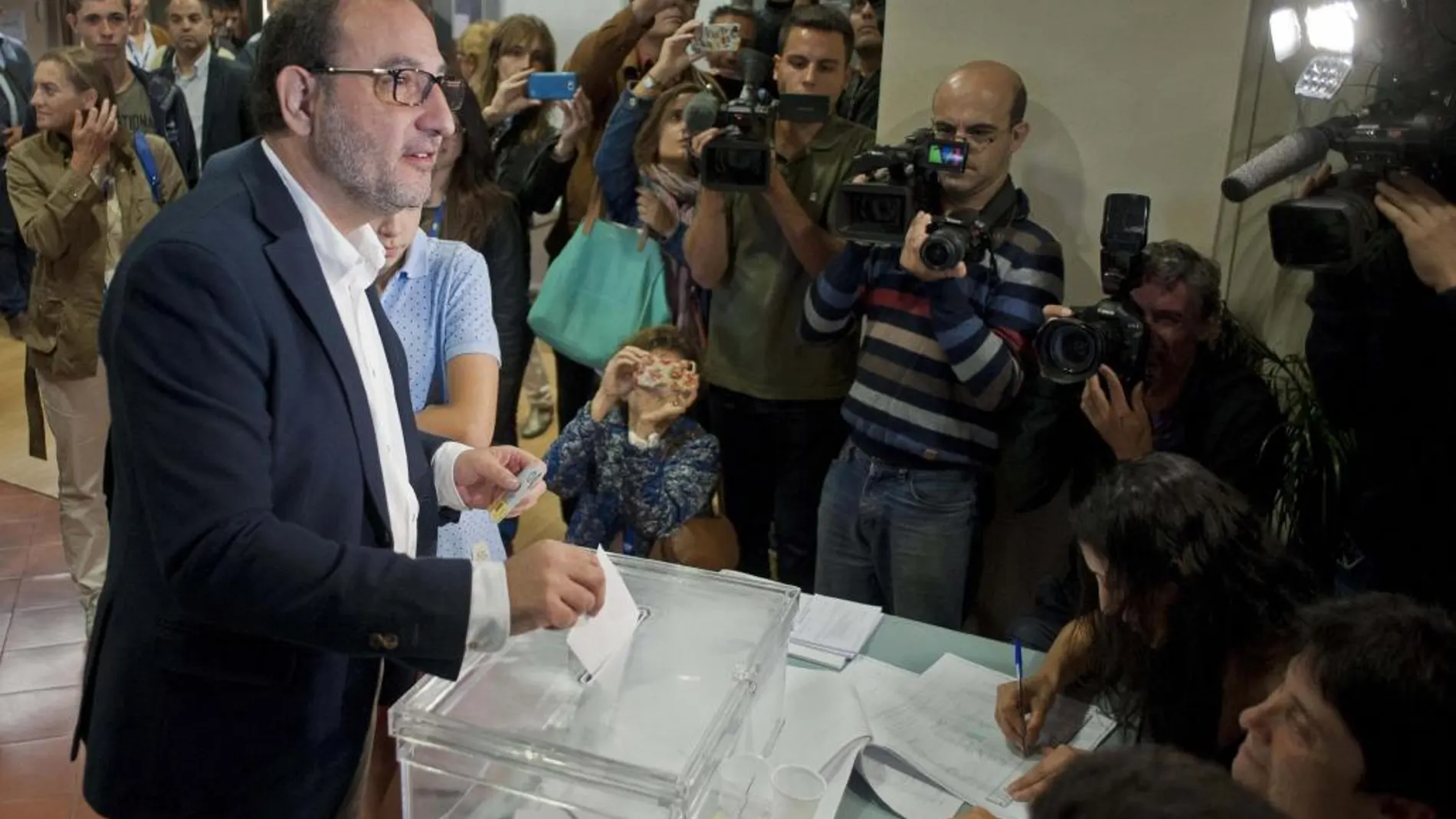 Unió, esperanzada a pesar de las encuestas