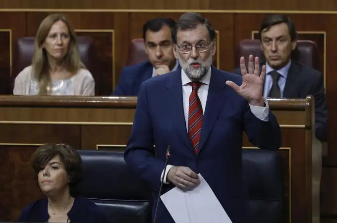 Rajoy cree que el debate constitucional será sólo pirotecnia política tras el 1-0
