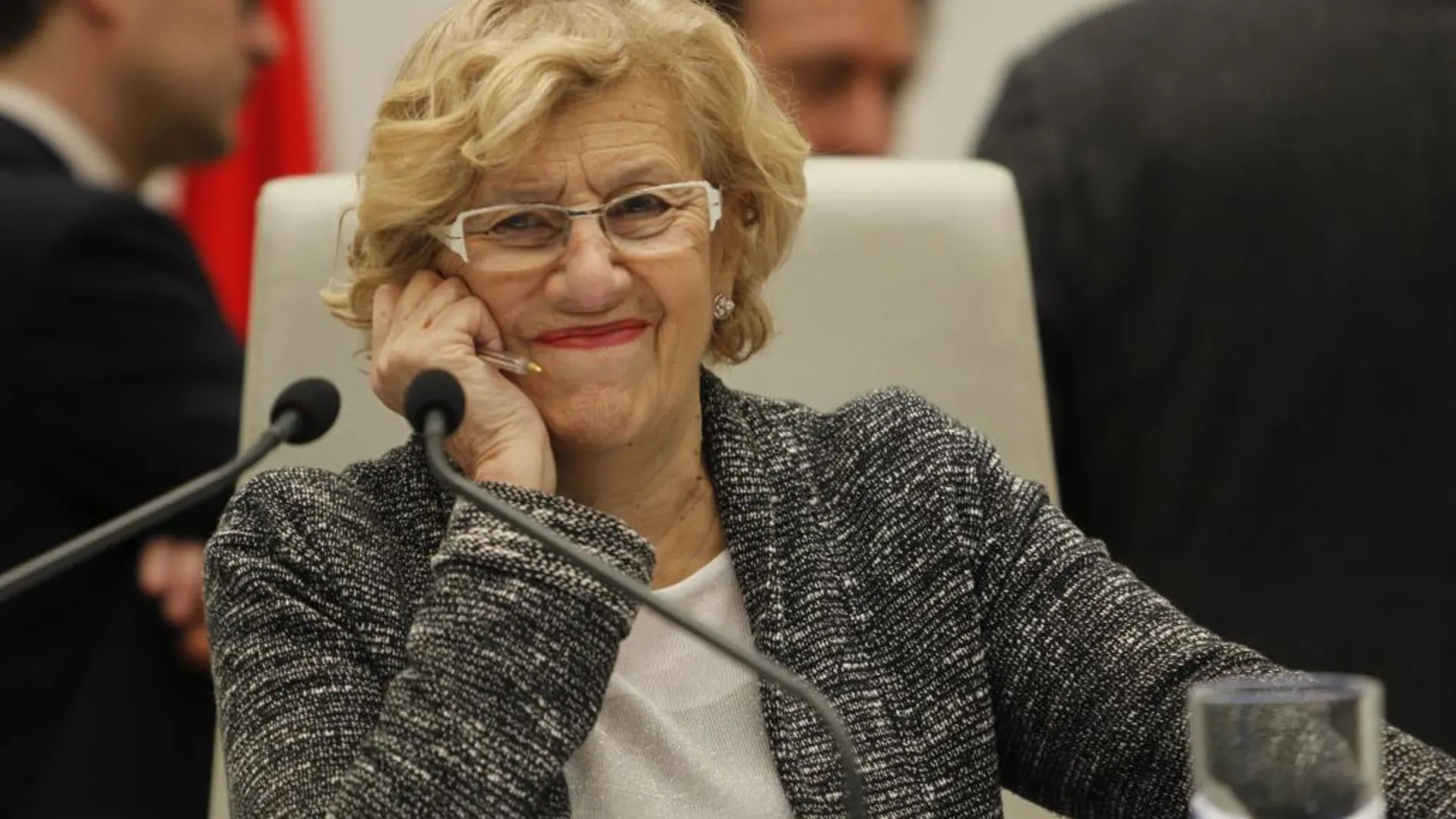 Manuela Carmena, durante un pleno del Ayuntamiento de Madrid