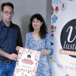 La concejala de Cultura, Ana Redondo, y el ilustrador Oscar del Amo presentan el Encuentro Internacional de Ilustración