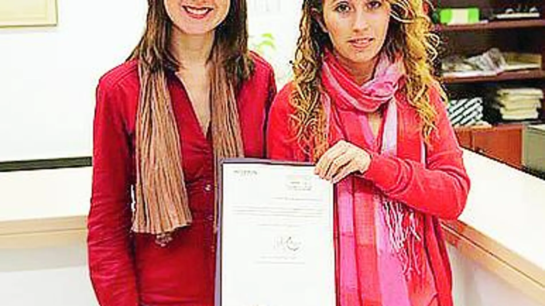 Las dirigentes de Podemos Mercedes Barranco y Lucía Alaya