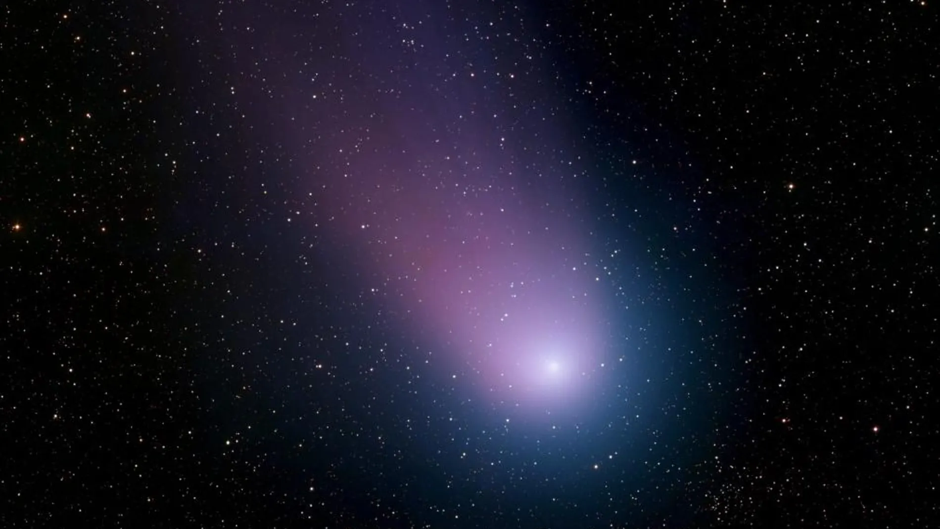 otografía del cometa C/2001 Q4 (NEAT) tomada el 7 de mayo de 2004 por el telesocpio del Observatorio Nacional Kitt Peak, cerca de Tucson, Arizona,