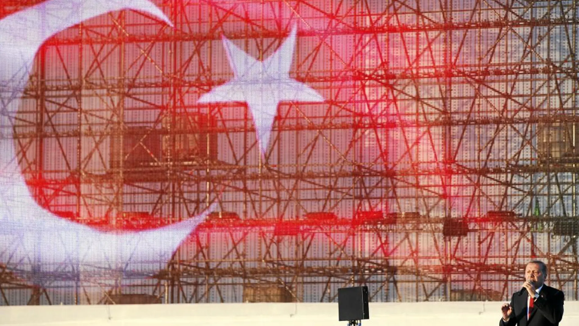 Erdogan buscará lograr la mayoría absoluta el primero de noviembre