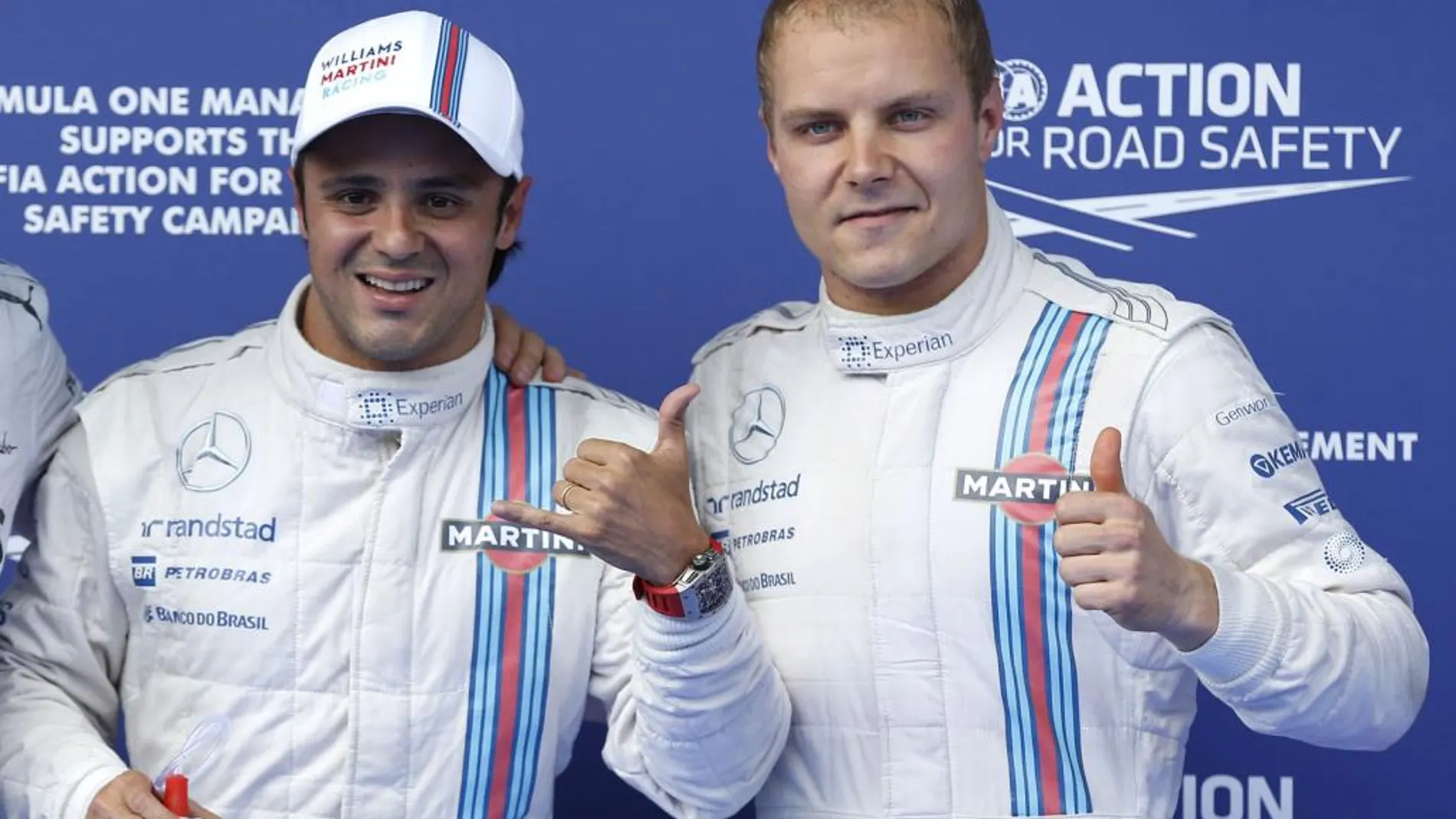 Felipe Massa (izd) y Valterri Bottas