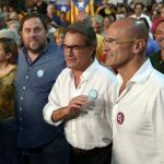 Oriol Junqueras, Artur Mas y Raül Roveva al inicio de acto central de campaña de "Junts pel Sí".