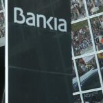 Manifestación contra el rescate bancario frente a Bankia