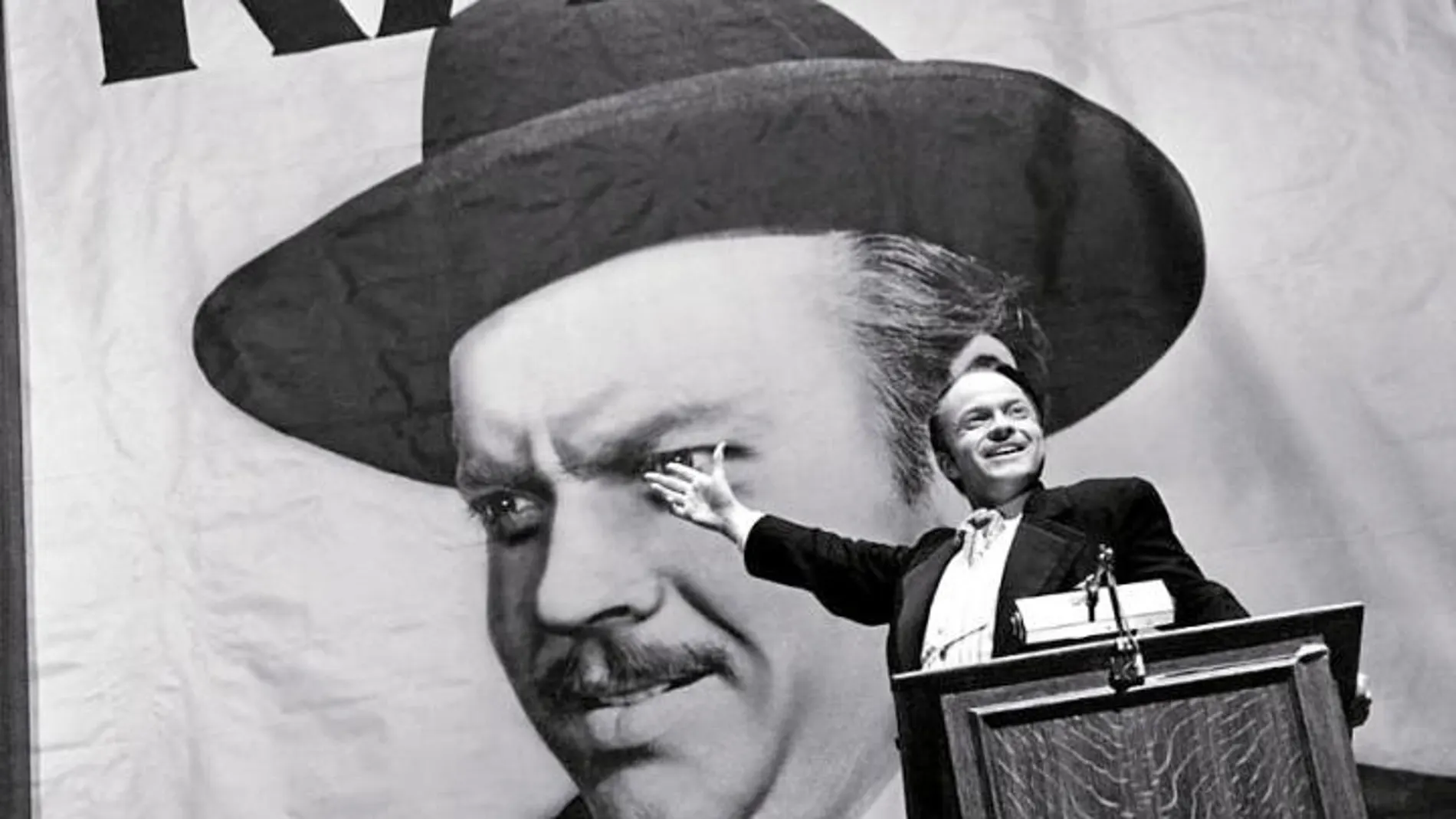 Orson Welles se puso el mundo por montera en 1941 para protagonizar, dirigir, escribir y producir «Ciudadano Kane», premiada con un Oscar