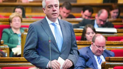El ex primer secretario del PSC Pere Navarro se mostró dispuesto a colaborar con la Justicia