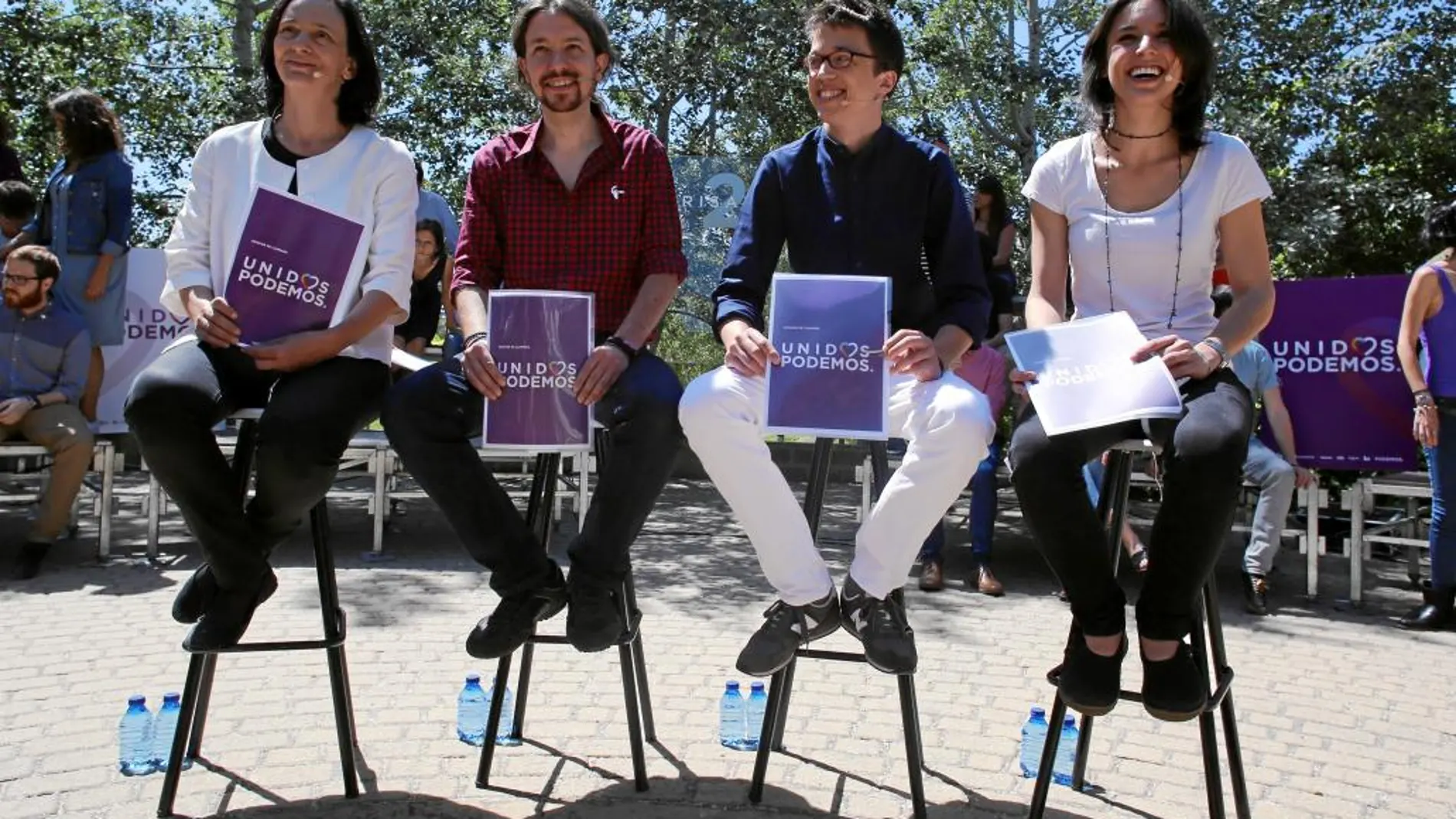 Bescansa, Iglesias, Errejón y Montero durante la presentación del logotipo de campaña de Unidos Podemos.