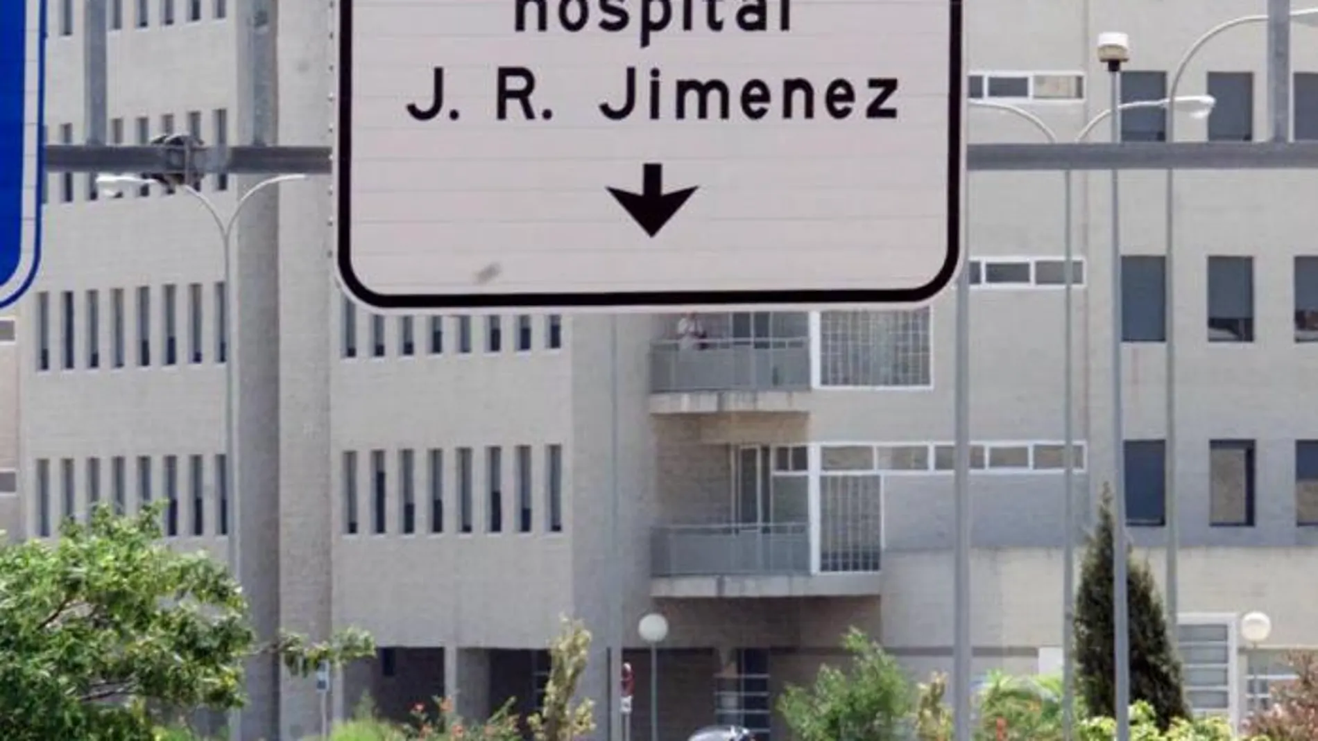 Acceso al hospital Juan Ramón Jiménez de Huelva