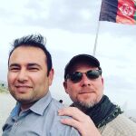Imagen de archivo del reportero gráfico, David Gilkey y del intérprete afgano, Zabihullah Tamanna, en Afganistán