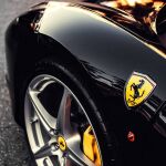 El fabricante de automóviles Ferrari es símbolo del lujo sobre cuatro ruedas.
