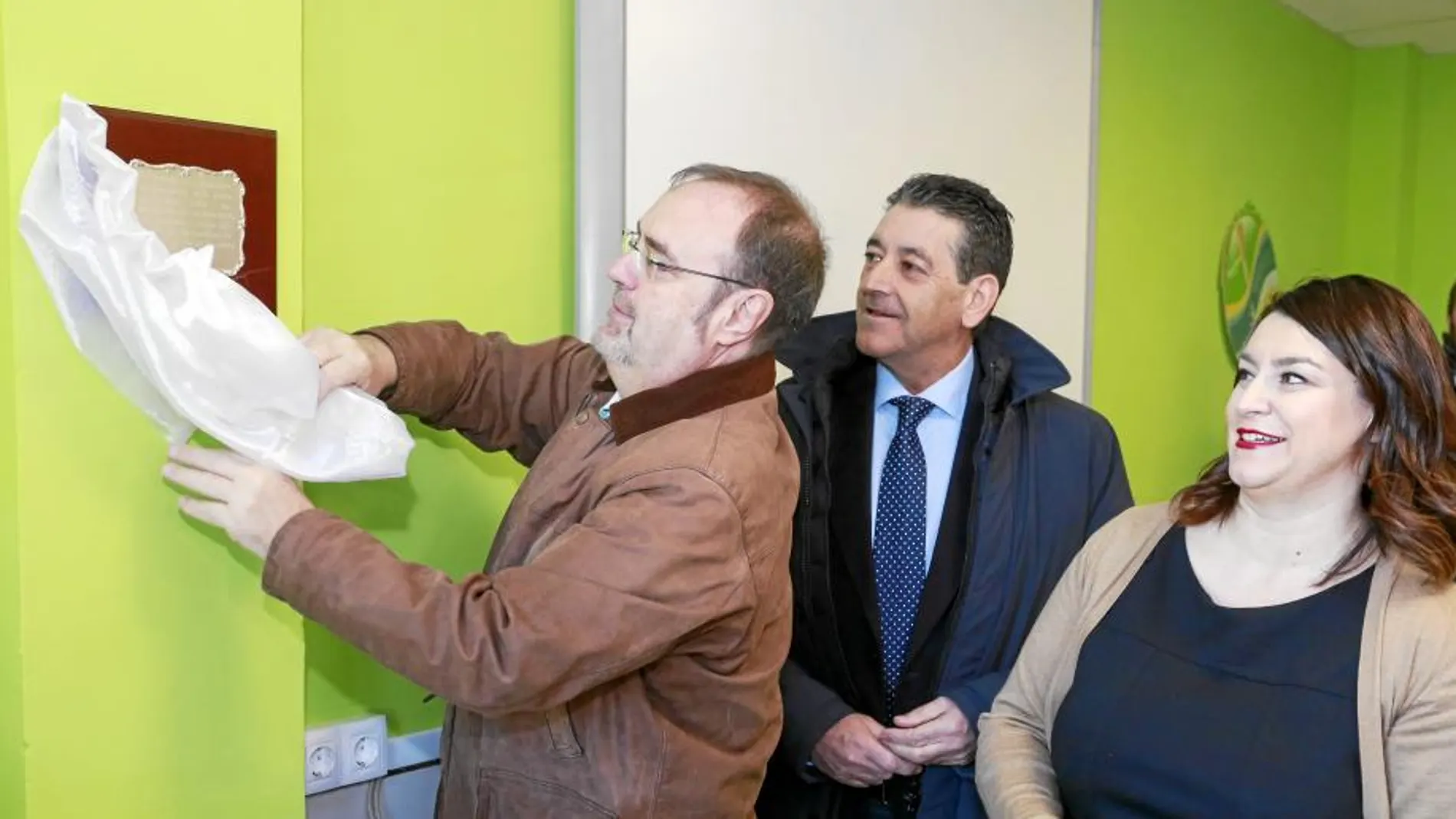 Fernando Rey en su reciente visita a las obras del Colegio de Educación Infantil y Primaria San Bernardino de Sahagún